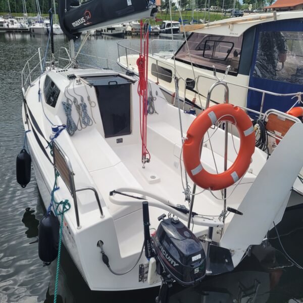 maxus-24-evo-misty-rain-kokpit-1